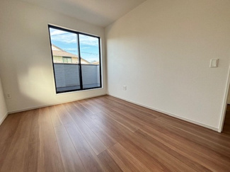 【洋室】 | 廿日市市物見西1（前空駅）全2区画　NO2 | 2階　洋室　収納付きでお部屋がスッキリ広く使えます。　
バルコニー×2　

