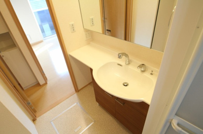 【洗面所】 | Clochette | 広い洗面スペース