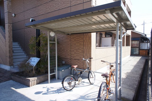 【その他共用部分】 | 駐輪場もあります