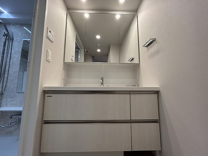 プレディアコート鷺沼の独立洗面台