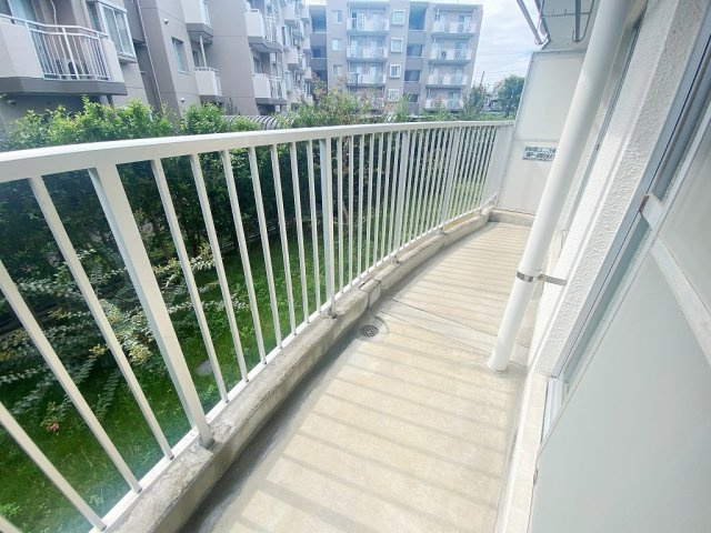 メゾンシャトレーのバルコニー