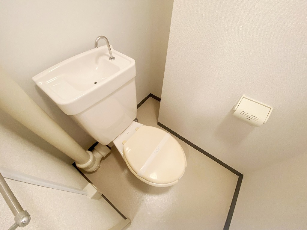 メゾンシャトレーのトイレ