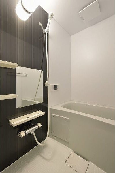 スワンコートの浴室|落ち着いた空間のお風呂です