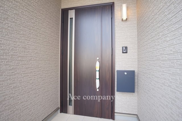 【玄関】 | 八尾市長池町2丁目　【B号棟/全5棟】 | 玄関断熱ドア☆TVモニターホン完備です☆