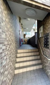 【エントランス】 | ベルメゾン | 毎日通るエントランスはこのようになっています