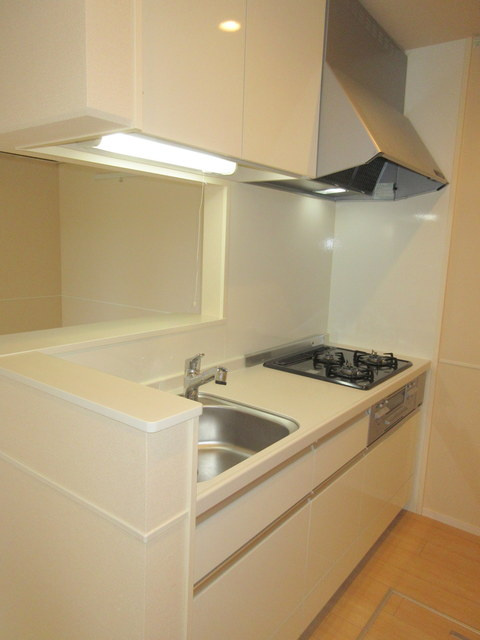 フローラ石神井のキッチン|★グリル付ガス３口システムキッチン★