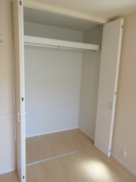 フローラ石神井の収納|★クローゼット★
