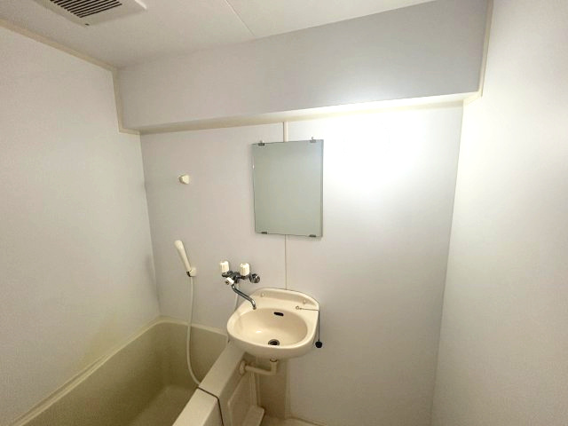 ハッピーコート甲南山手の洗面所