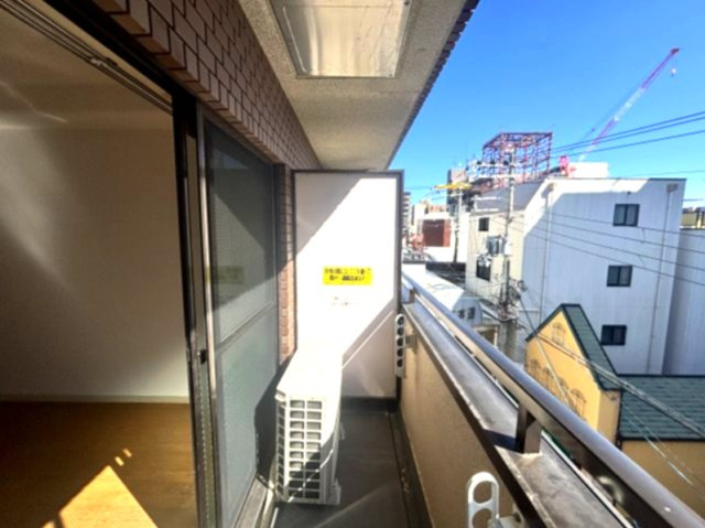 ブラウンコートのバルコニー