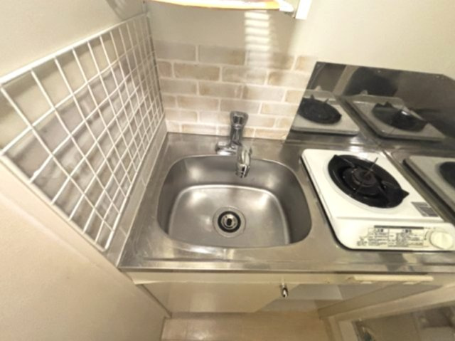 ブラウンコートの洗面所