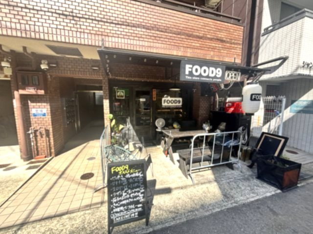 ブラウンコートのエントランス