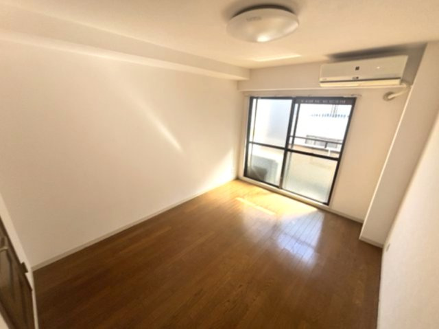 ブラウンコートの寝室