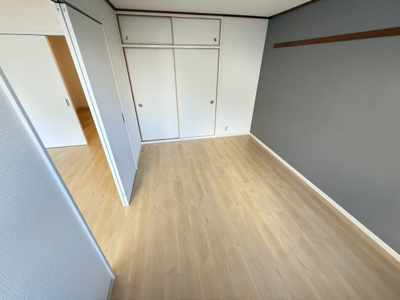 【洋室】 | メゾンド紫香