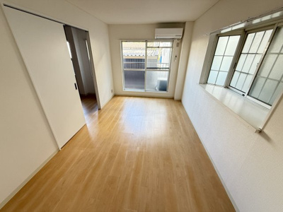 【洋室】 | メゾンド紫香