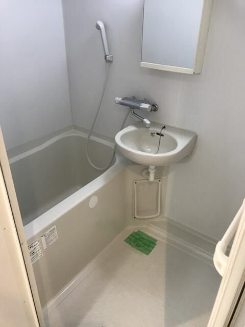 アヴァンツァーレ巣鴨の浴室