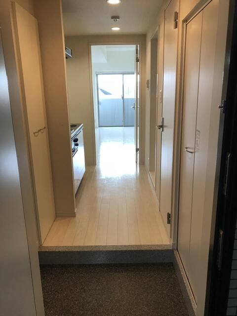 アヴァンツァーレ巣鴨の玄関