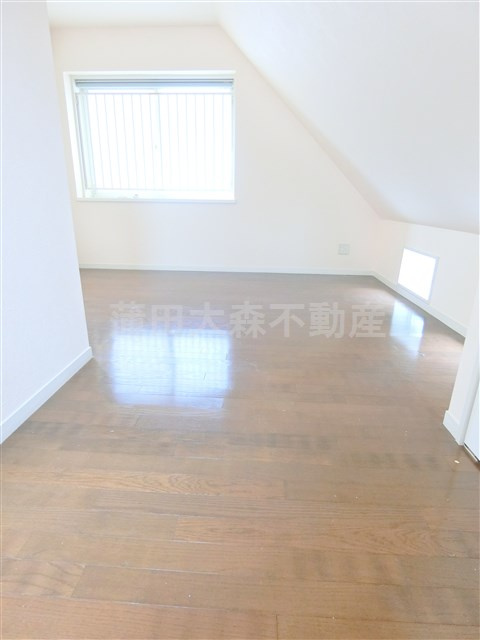 リバーサイド多摩川の洋室|3階北側の洋室