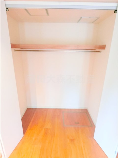 リバーサイド多摩川の収納|1階クローゼット