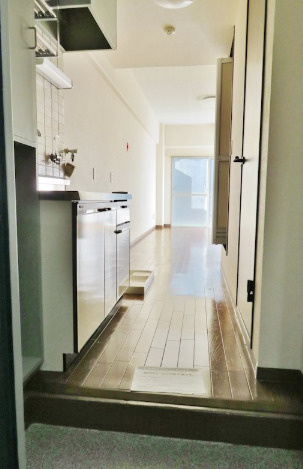 新宿区富久町の賃貸マンションの玄関