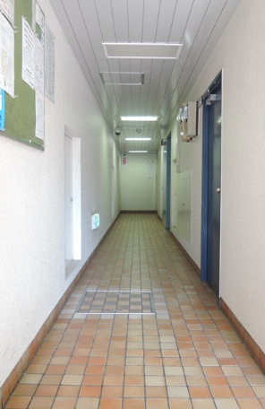 新宿区富久町の賃貸マンションのロビー