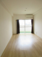 新宿区富久町の賃貸マンションの居間・リビング