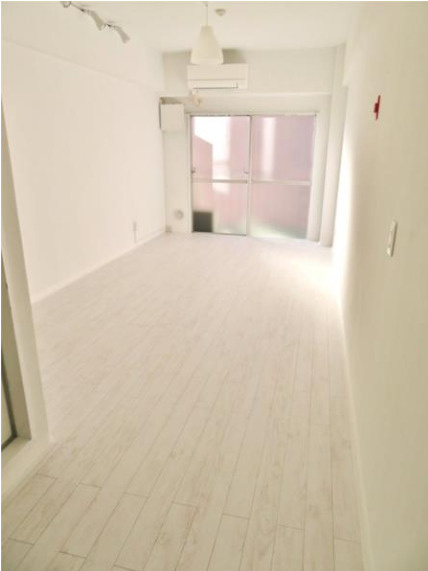 新宿区富久町の賃貸マンションの内装