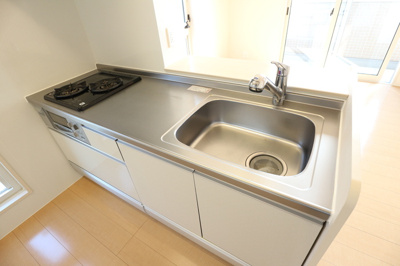 【キッチン】 | ブライトガーデン新磯野(ブライトガーデンアライソノ) | 別号室参考写真