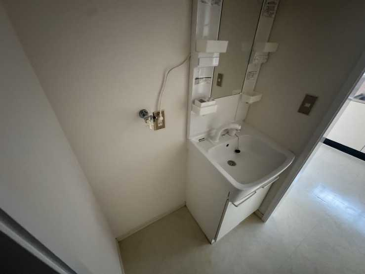 ホワイトハイムタナカの洗面所|忙しい朝には欠かせない洗面所です