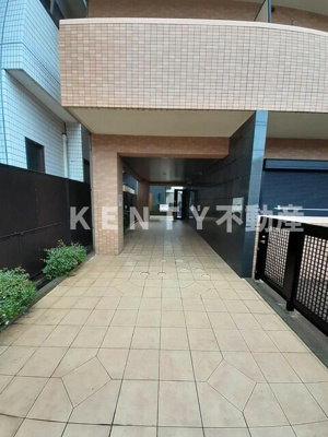 【エントランス】 | ウエン・伊東 | ゆとりのあるエントランスです