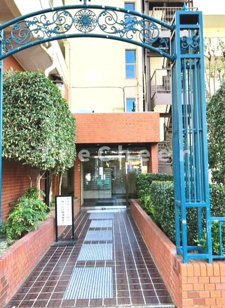 ジュウエル城西のエントランス