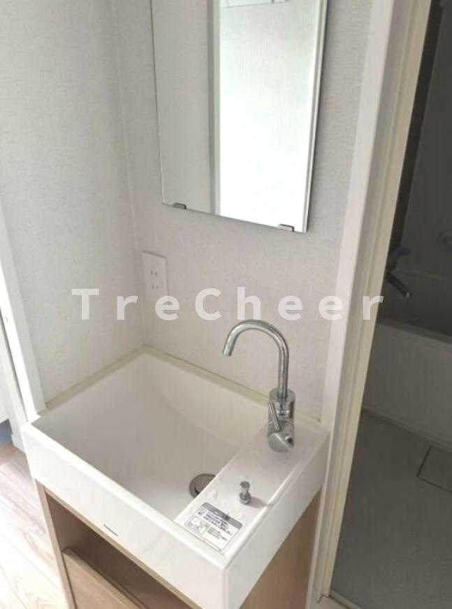 ジュウエル城西の独立洗面台