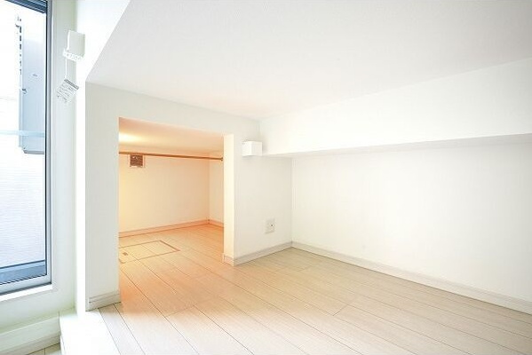 BREEZE(ブリーズ)の収納|こまごまとしたものを収納できそうですね