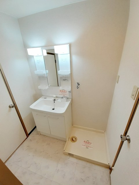 エルディム西原Ⅱの独立洗面台|洗面所