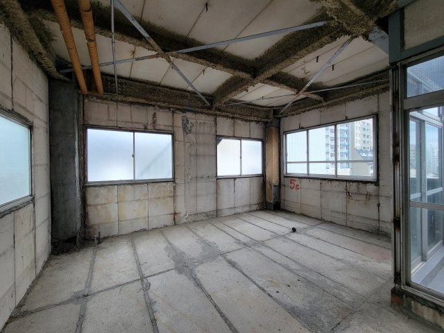 Tairaku第5ビルの内装