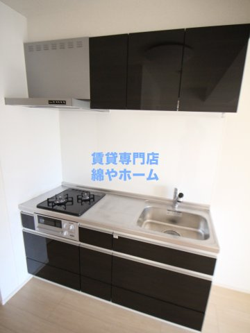 クリム岸里のキッチン|コンパクトなキッチンで掃除もラクラク