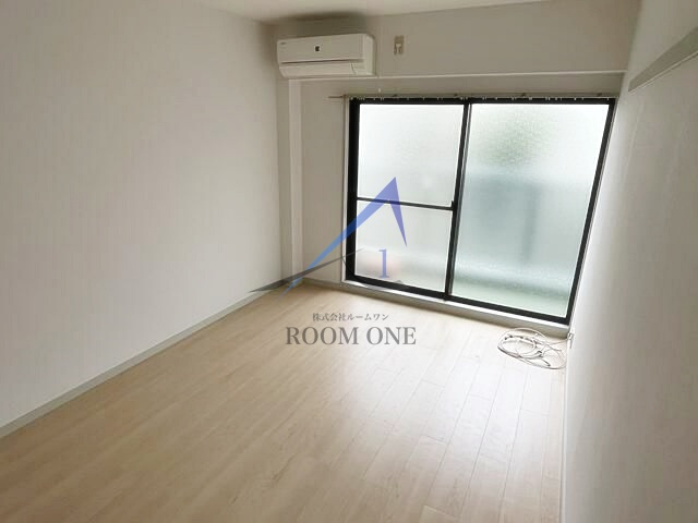 ラ・メゾン国分の居間・リビング|洋室のお部屋です。