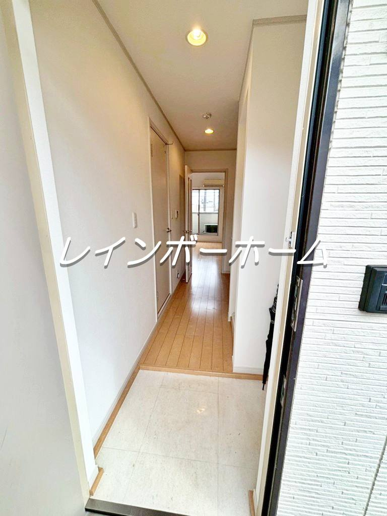 特典：仲介手数料が無料です!!の玄関|きれいな玄関です