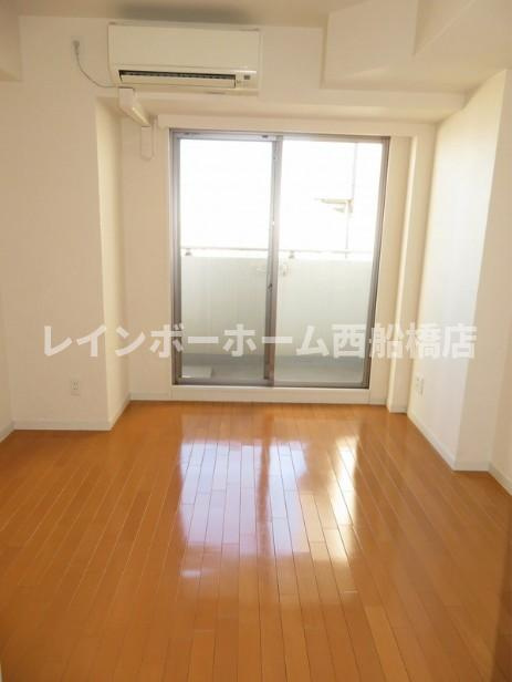 ドゥーエ浦安Ⅱの居間・リビング