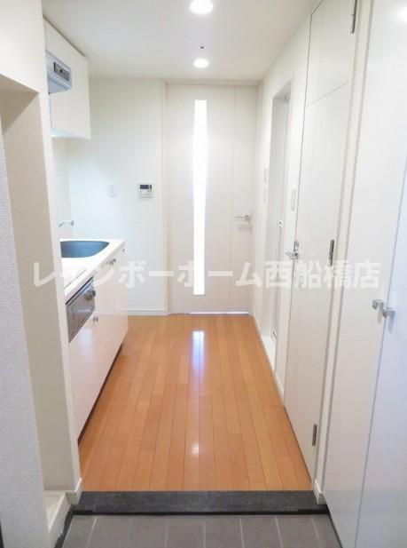 ドゥーエ浦安Ⅱの玄関