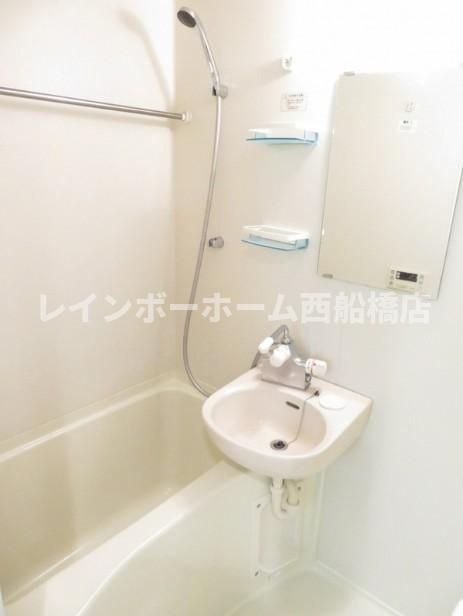 ドゥーエ浦安Ⅱの浴室