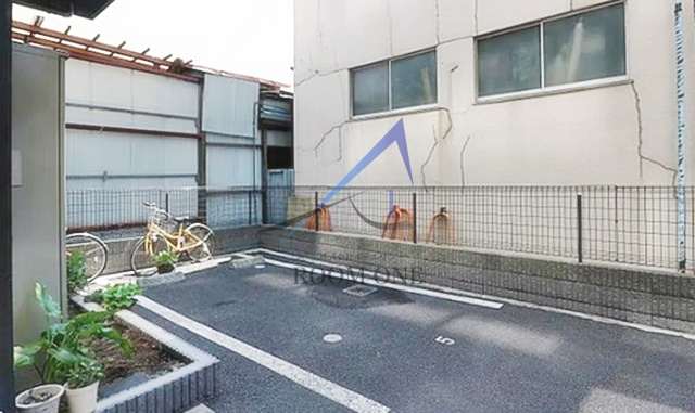 ＰＡＰＩＬＬＯＮの駐車場|駐車場です。