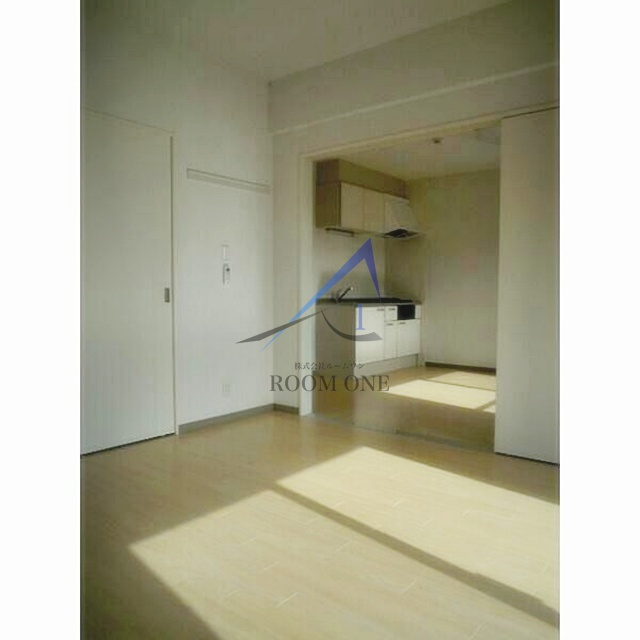 ＰＡＰＩＬＬＯＮの居間・リビング|洋室のお部屋です。