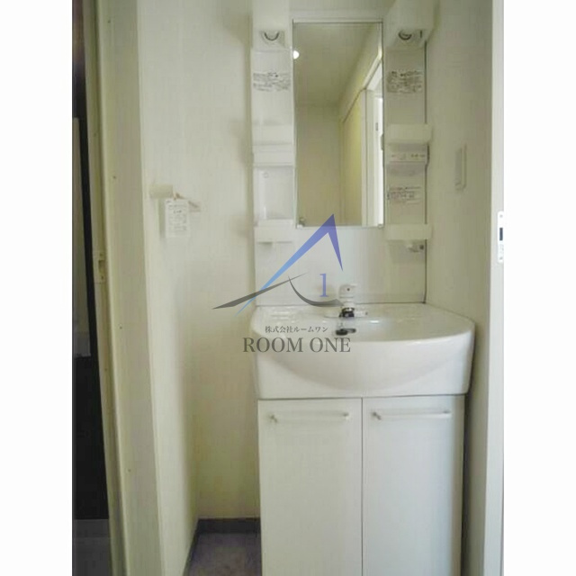 ＰＡＰＩＬＬＯＮの洗面所|洗面台です。