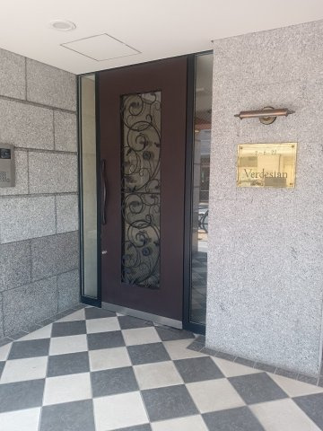 写真は別部屋参考写真となります。