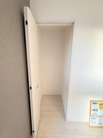 三郷市戸ケ崎1丁目　新築戸建　全1棟の収納|同施工会社の参考写真になります。