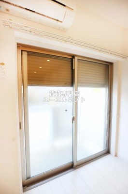 【設備】 | リブリ吹田岸部 | シャッター雨戸付きで防犯対策◎