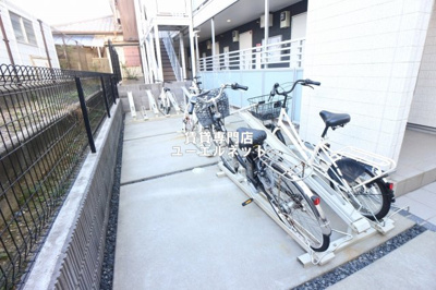 【その他共用部分】 | リブリ吹田岸部 | 自転車通勤にも便利な駐輪場付き♪
