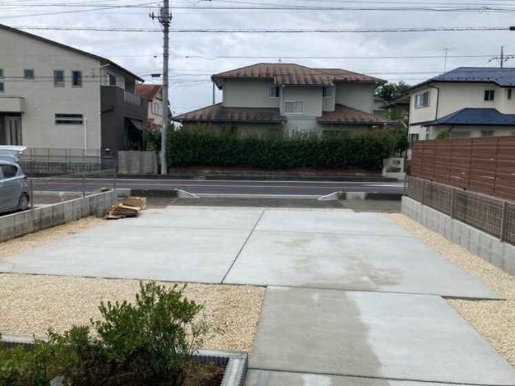 狭山市柏原の新築一戸建の駐車場|カースペースがあります