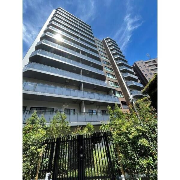 千代田区麹町３丁目の賃貸マンションの外観