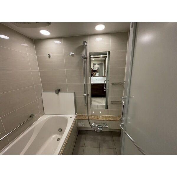 千代田区麹町３丁目の賃貸マンション